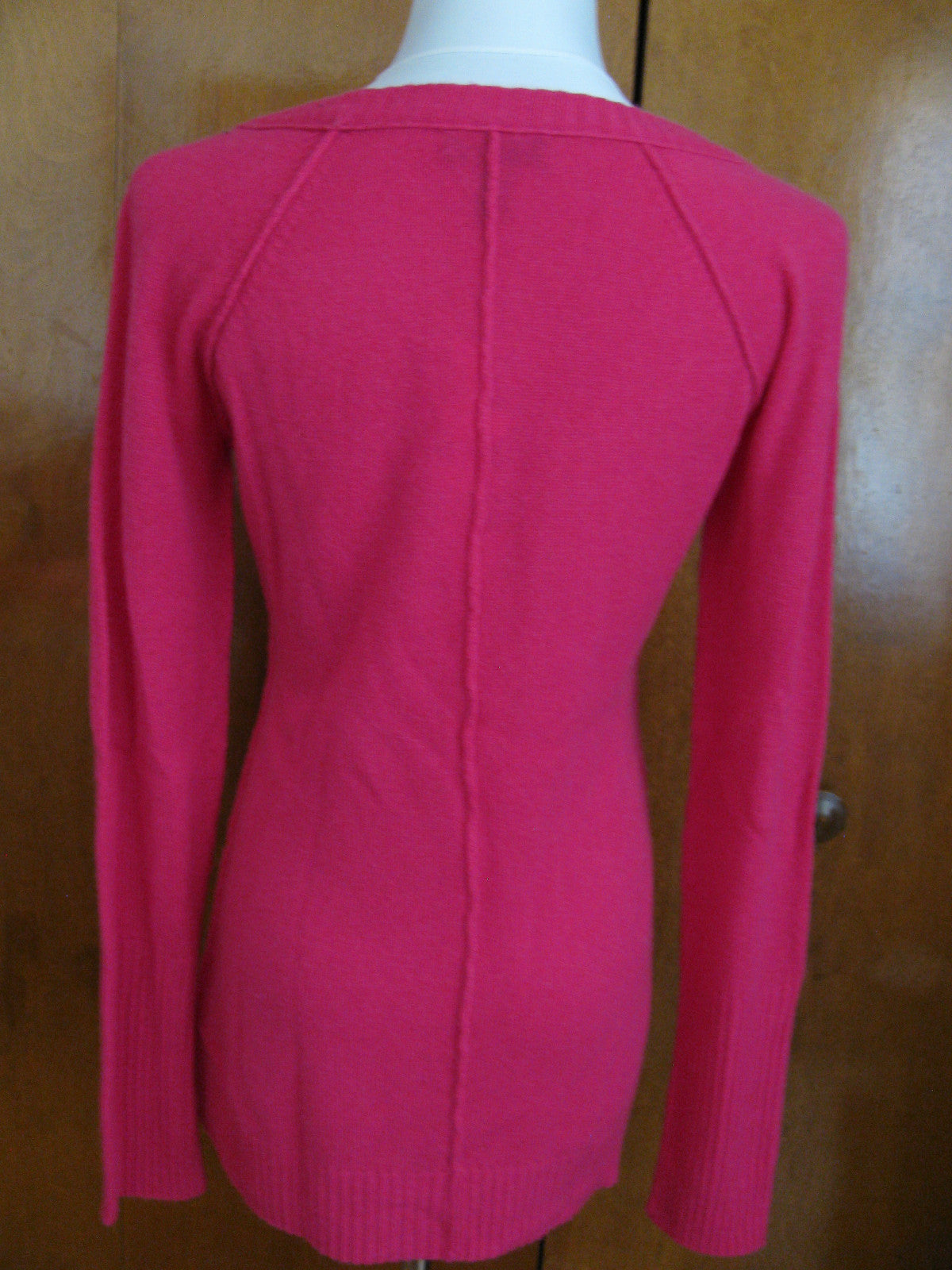 Aqua Women’s Pink Cashmere Boat Neck Back Detailed Sweater New