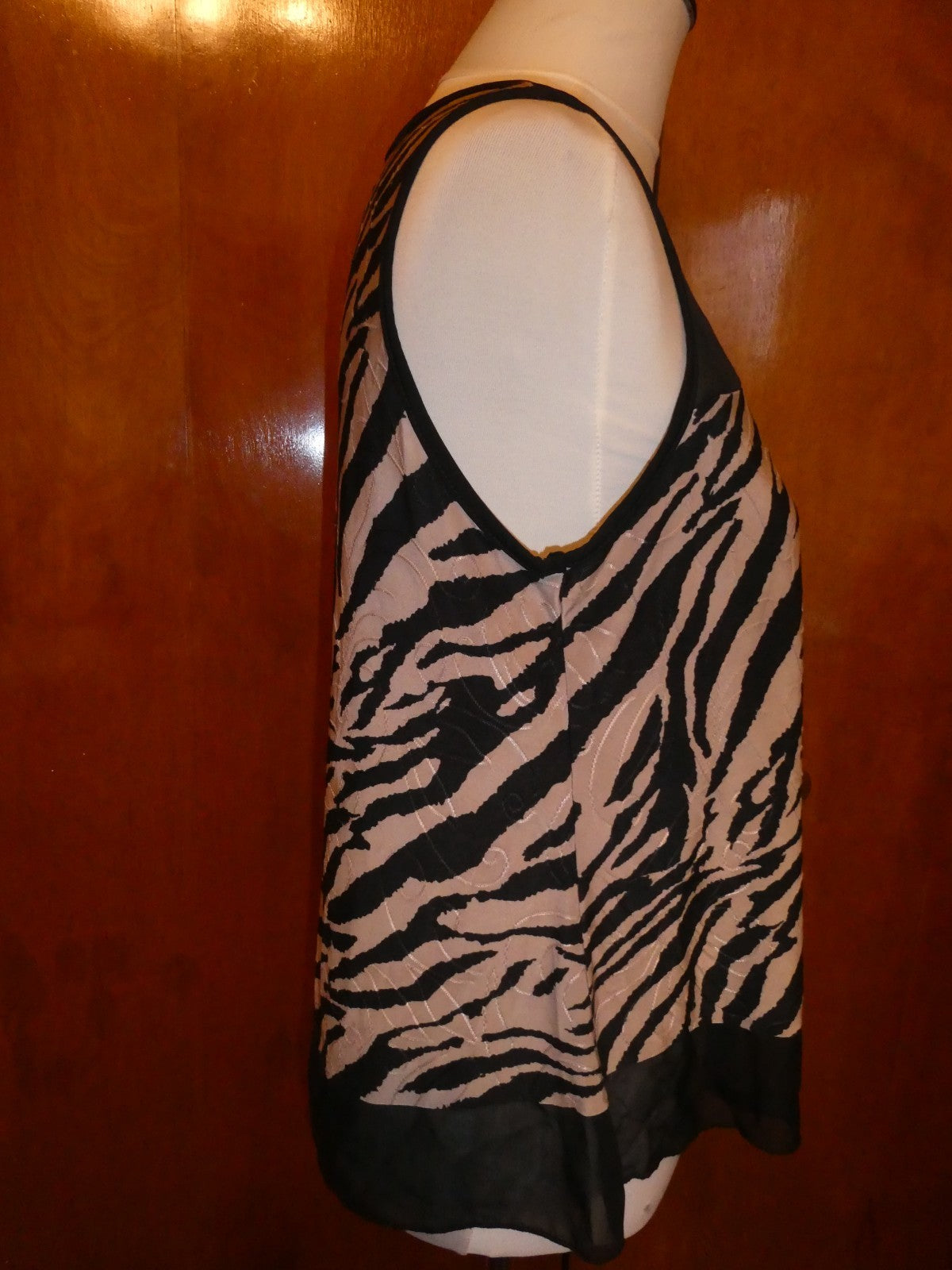 Roz & Ali Women’s MP Zebra Animal Print Sleeveless Layered Top Black Beige USA