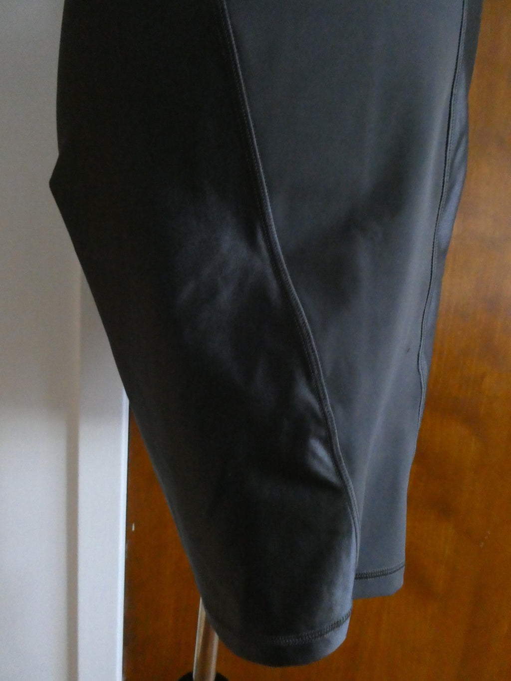 Lululemon Satin Shine Panelled HR Short 8" Wordmark Coal Black Size 14 NWT