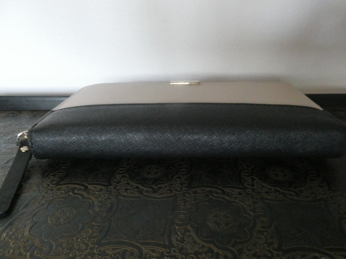 Kate Spade New York Women’s Zip- Around Gray/Black Leather Wallet Size Large