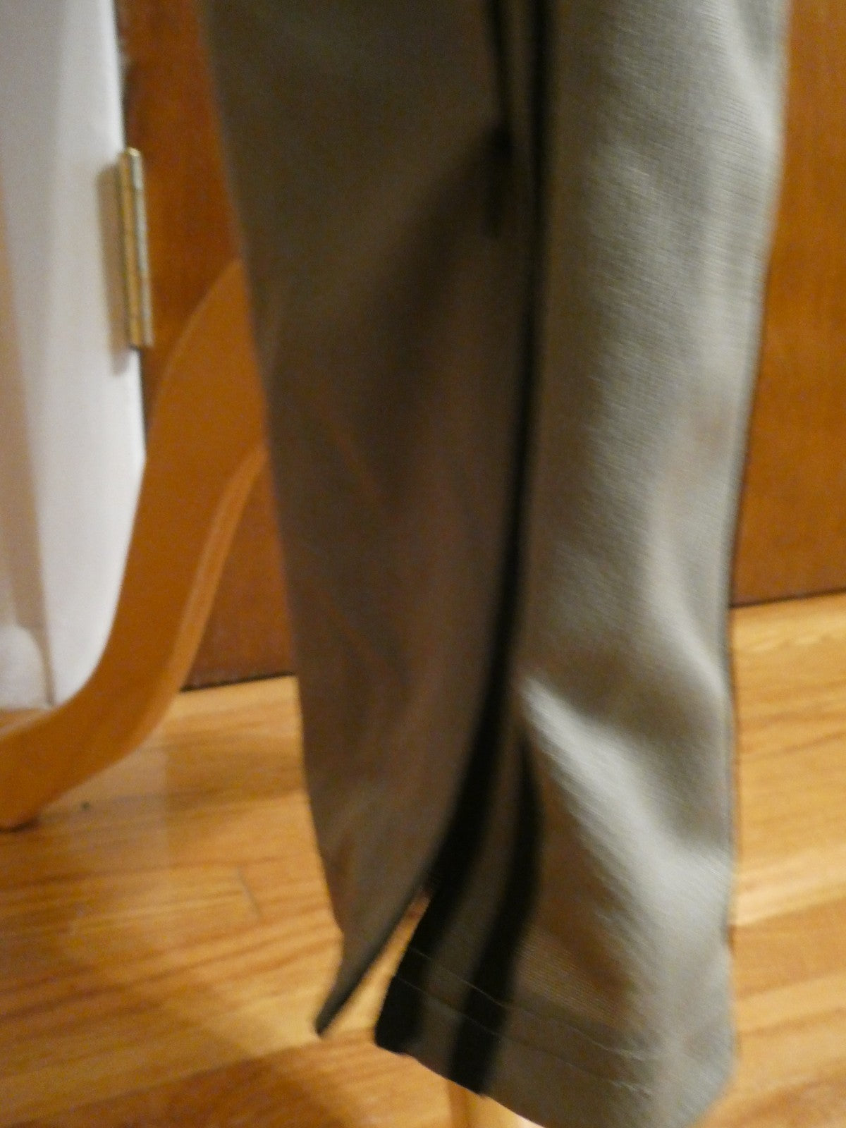 NBA Olive Green Walk Off Jogger Pants Men’s Large Athletic Track Pants Zip Hem