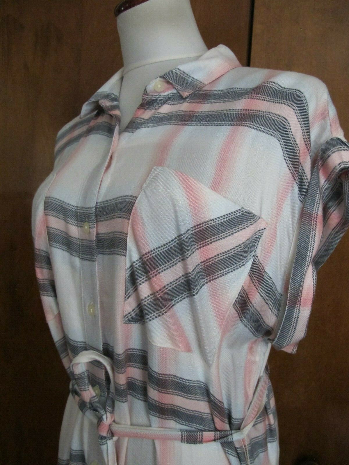 Gap women’s multi color summer dress size Large NWT