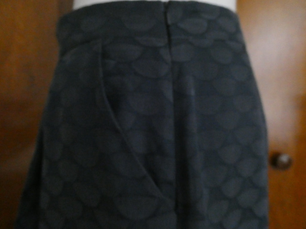 ANTHROPOLOGIE Seen Worn Kept Jacquard Bermuda Navy/Marin Tencel Shorts size 12 