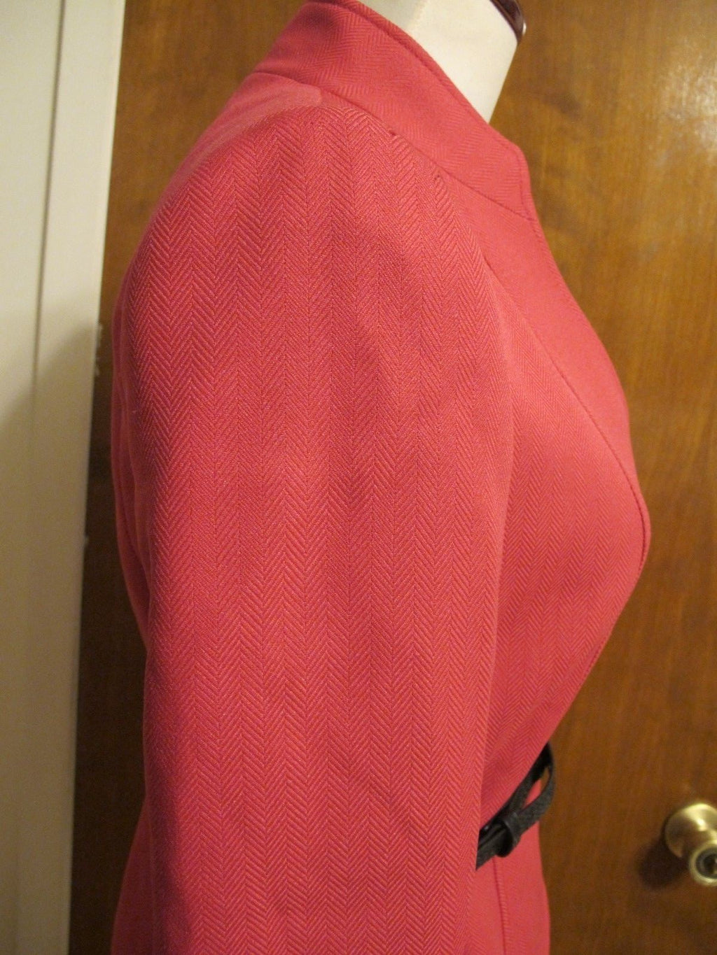 Tahari Asl Women’s Pink Belted Detailed Lined Jacket size 4 NWT