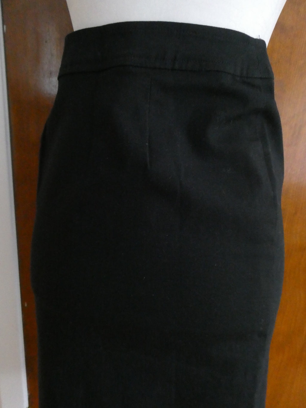 Bebe Black Pencil Skirt Button Front Lined Cotton Knee Length Chic Size 2