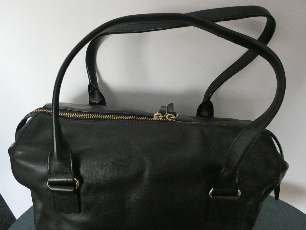 Kate Spade New York Black Leather Satchel Handbag Gold Tone Zip Shoulder Purse