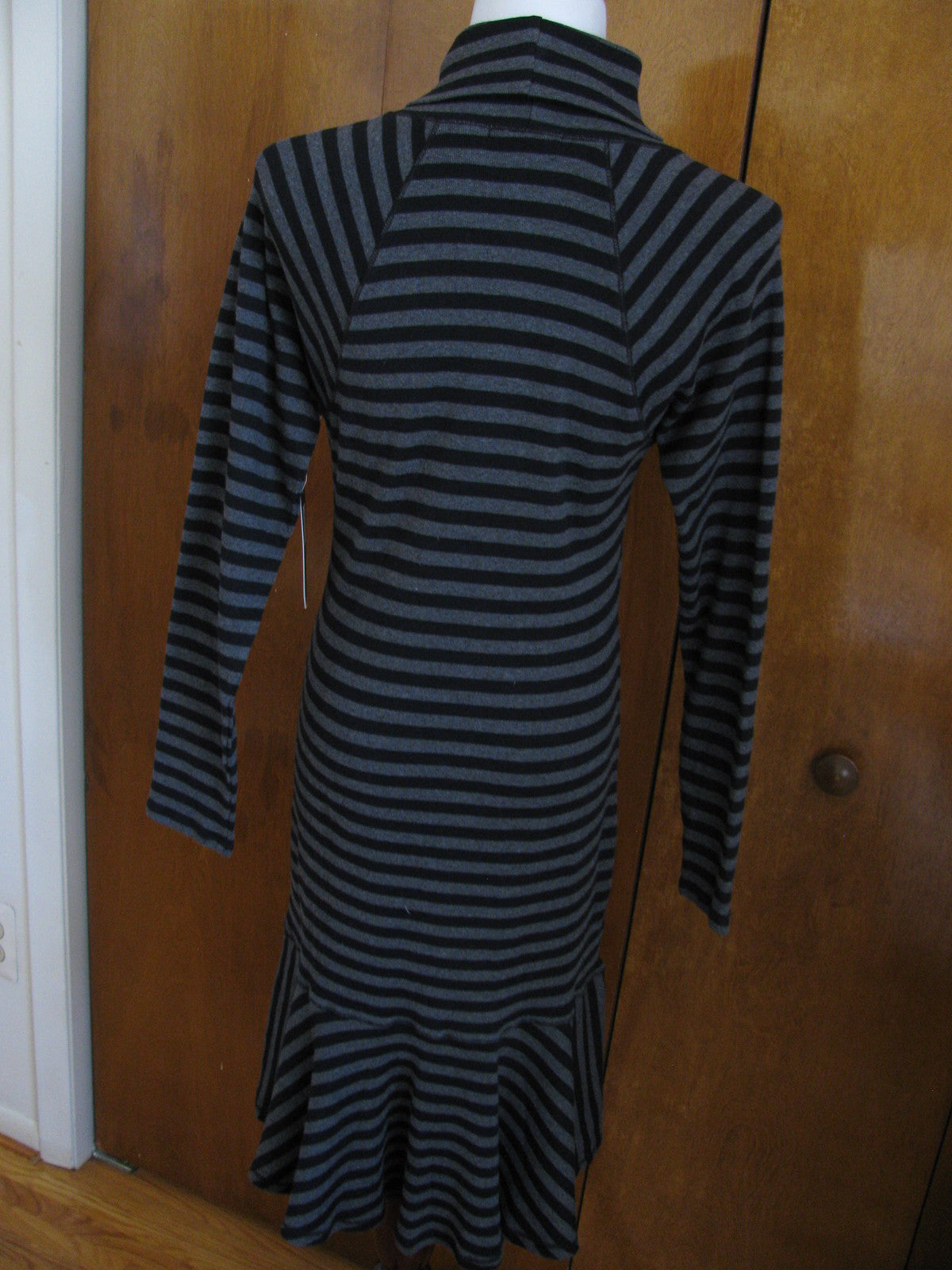 Lauren Jeans CO Women's black gray turtleneck dress size Medium 
