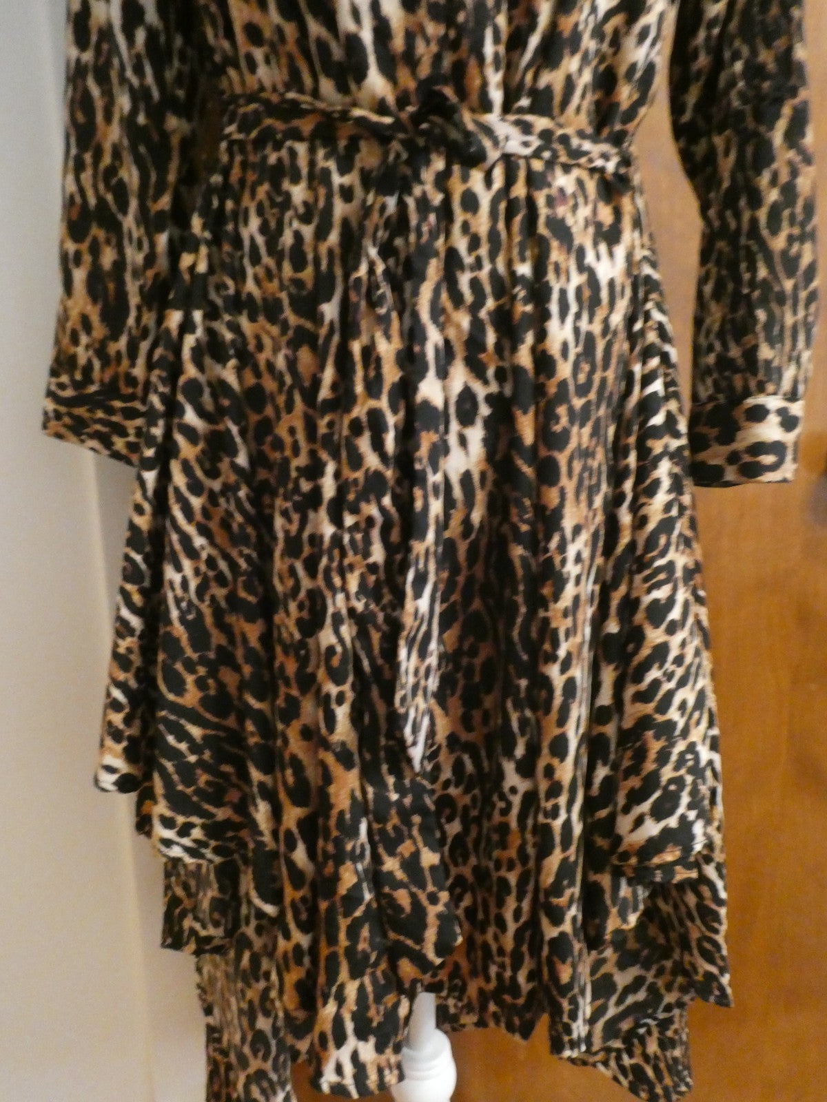 Truly 4 You Women Leopard Print Asymmetrical Hem Dress Long Sleeve Small (fit M)