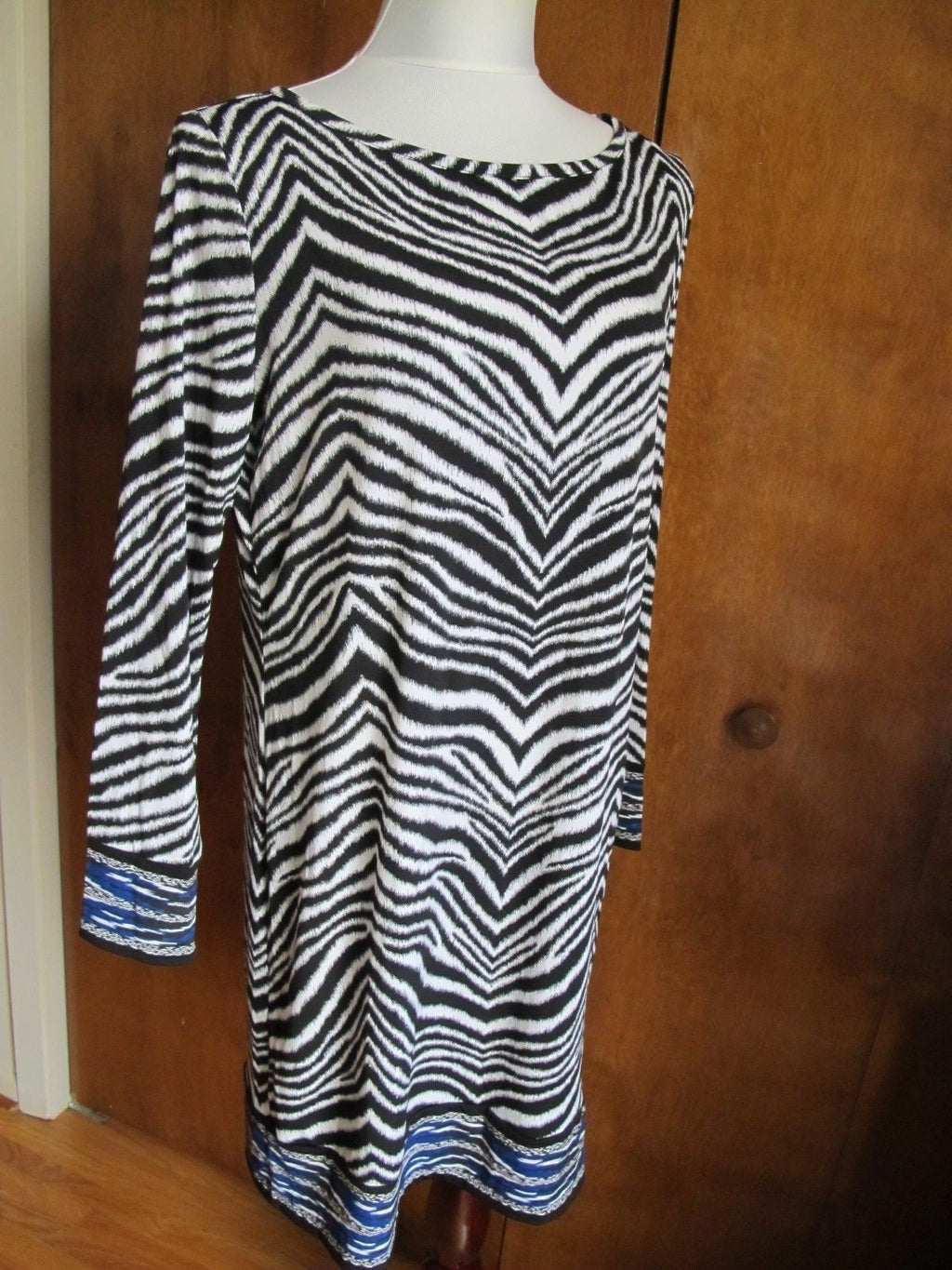 Michael Kors women’s black white blue boat neck jersey shift dress Large 