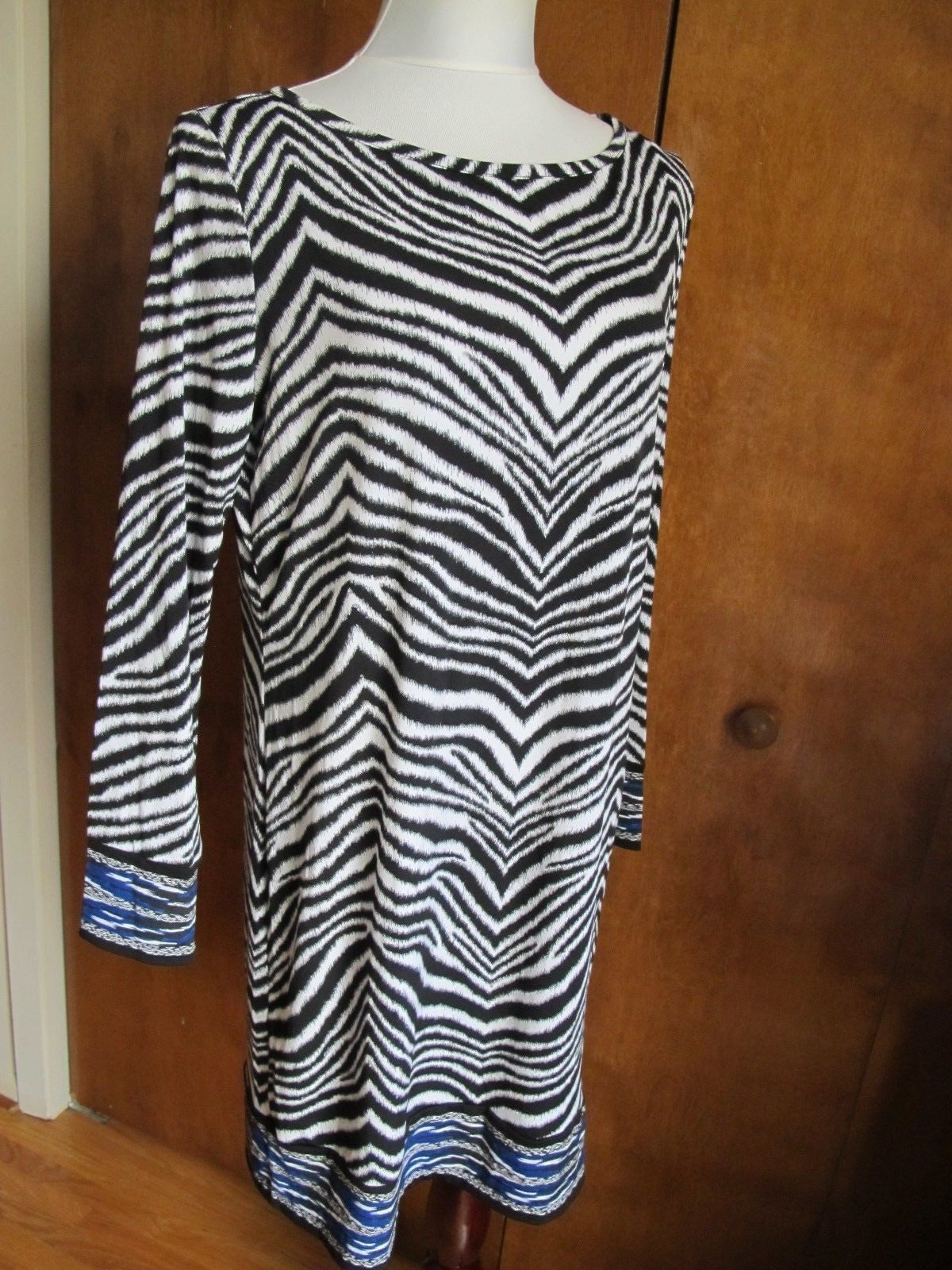 Michael Kors women’s black white blue boat neck jersey shift dress Large 
