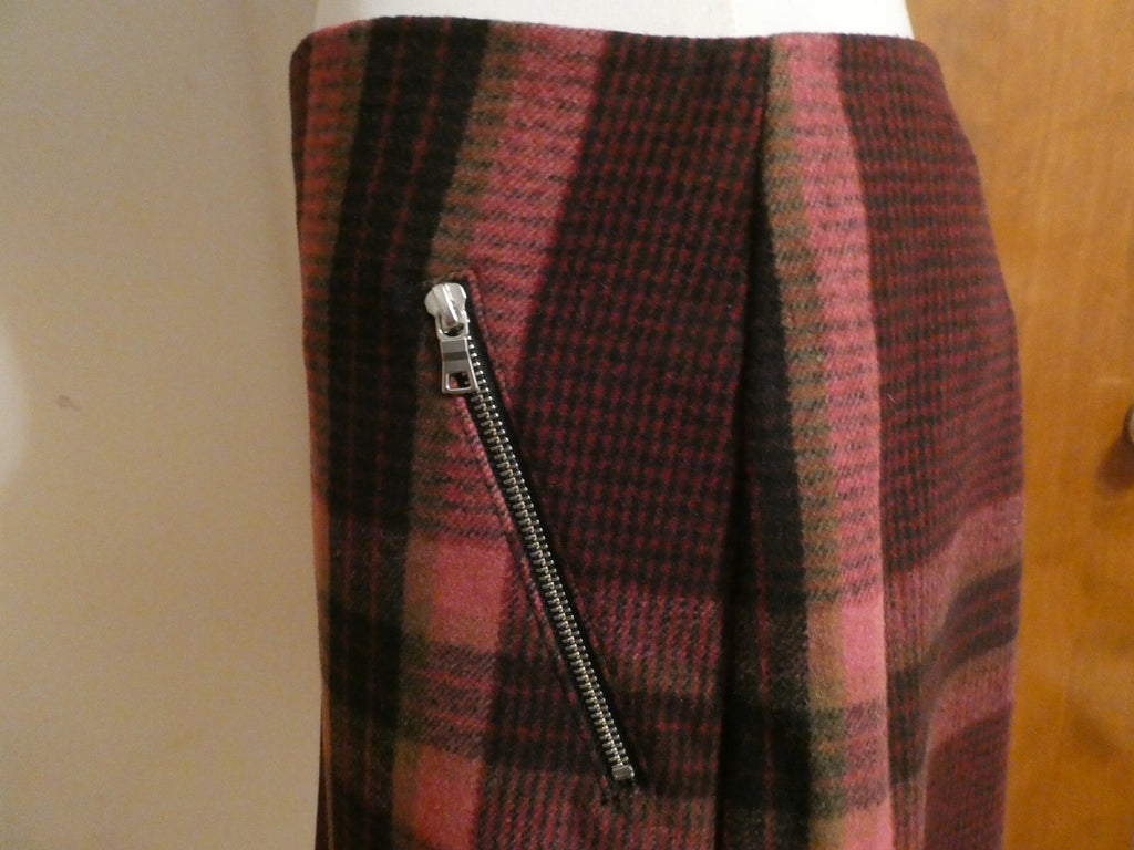 Gap women’s multicolor zip pockets mini skirt size 12