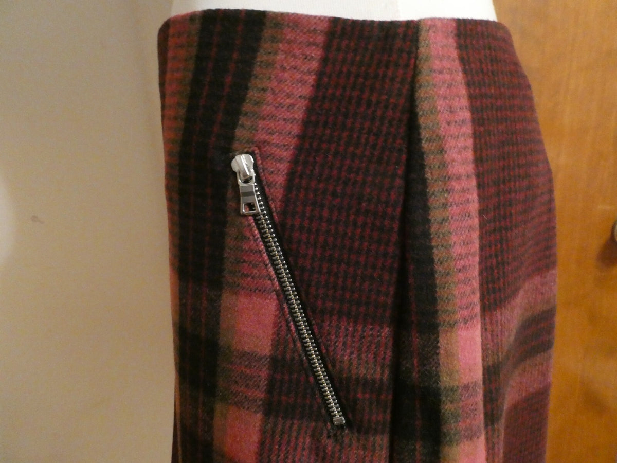 Gap women’s multicolor zip pockets mini skirt size 12