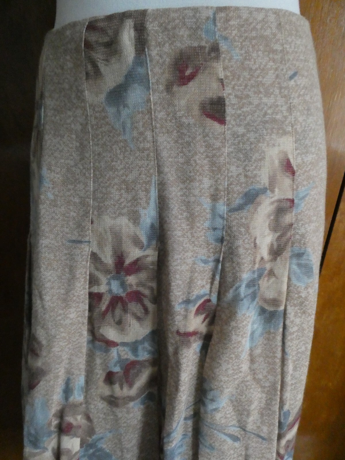 Jones New York Collection women's multicolor lined pleated skirt New