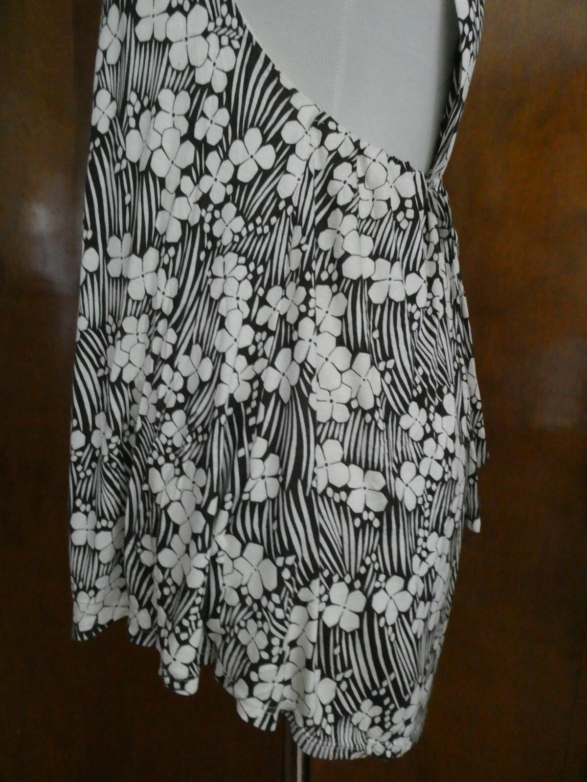 Anthropologie Vanessa Virginia Black/Motif Lined Rayon Top Large