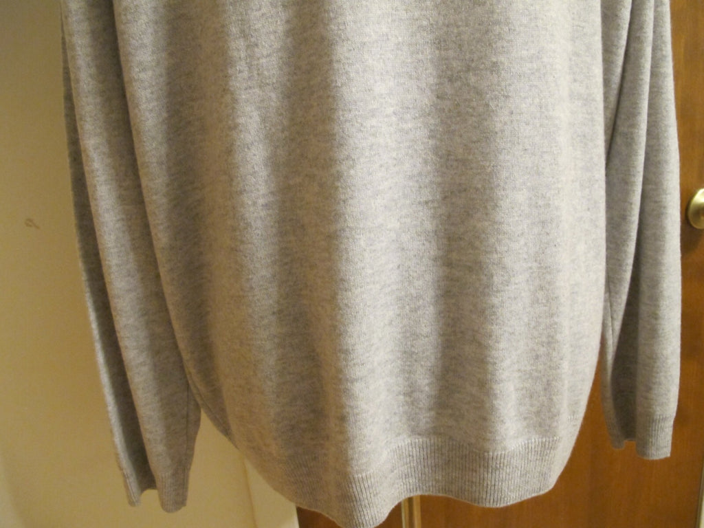 Lacoste men's chalkboard heather cashmere V-neck sweater 3XL (fits 2XL) 