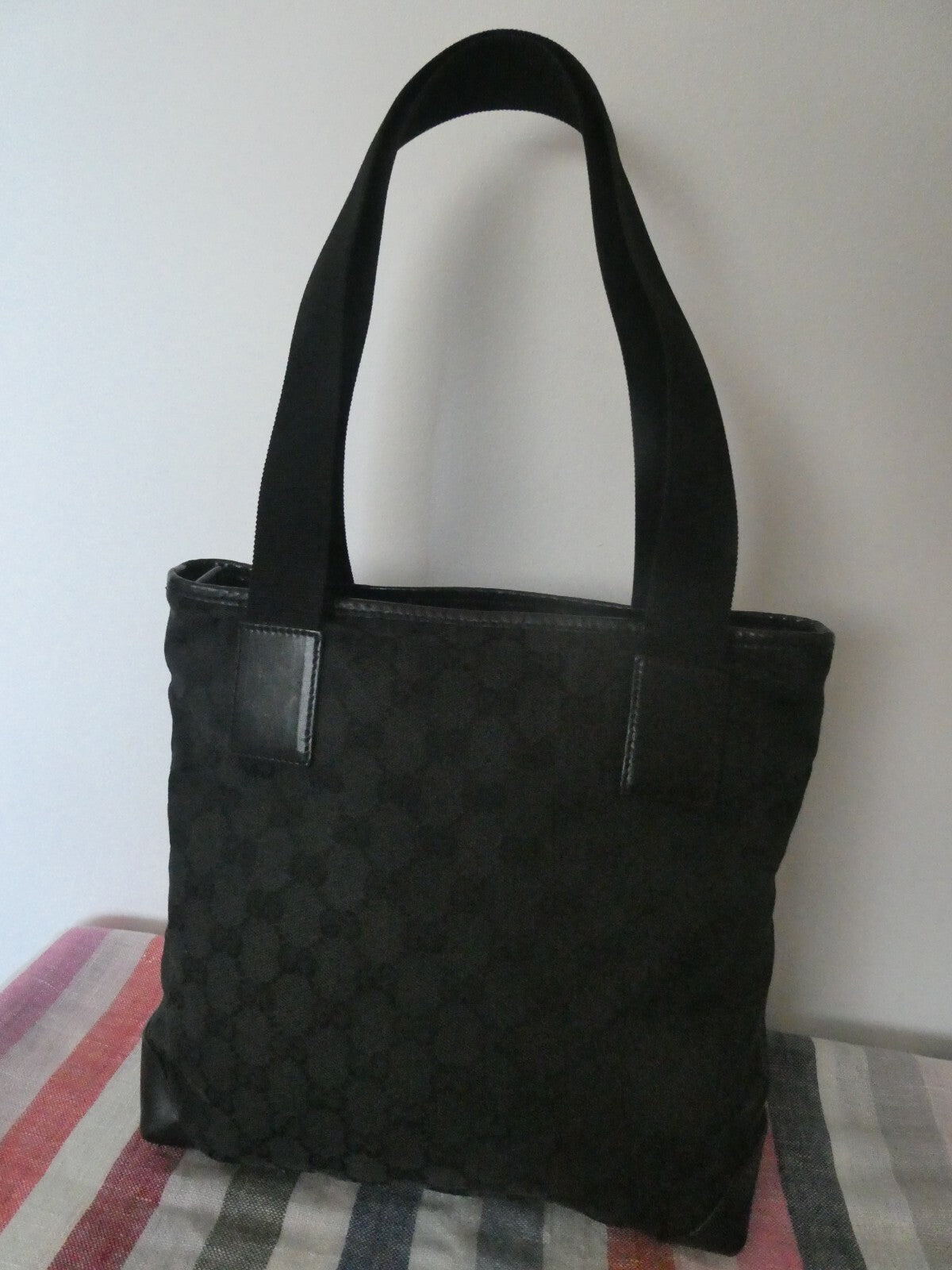 GUCCI Authentic Vintage Black Shoulder Bag Purse GG Canvas Leather 01904023754