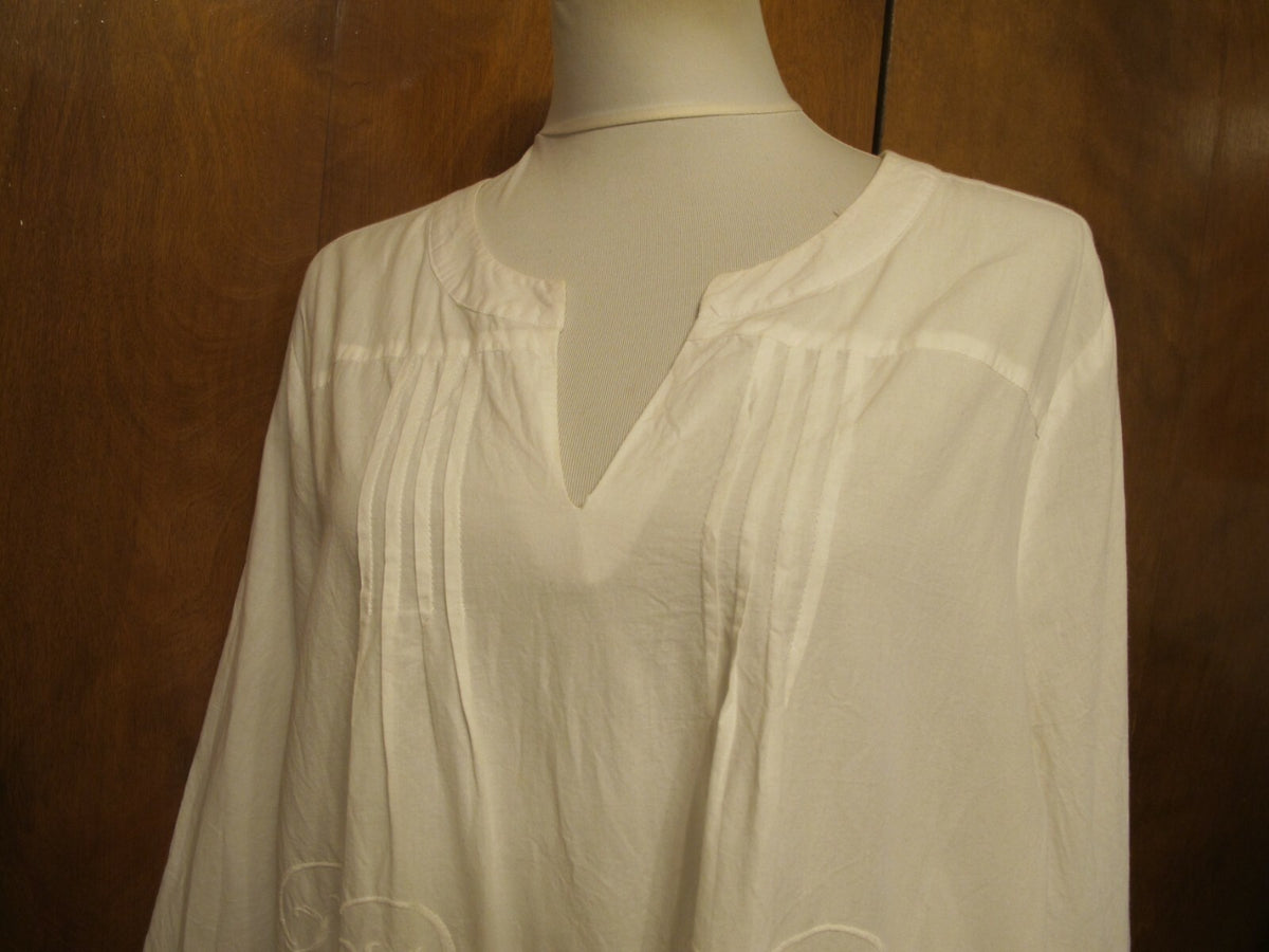 Saint Tropez West women's white cotton crocheted top size 1X