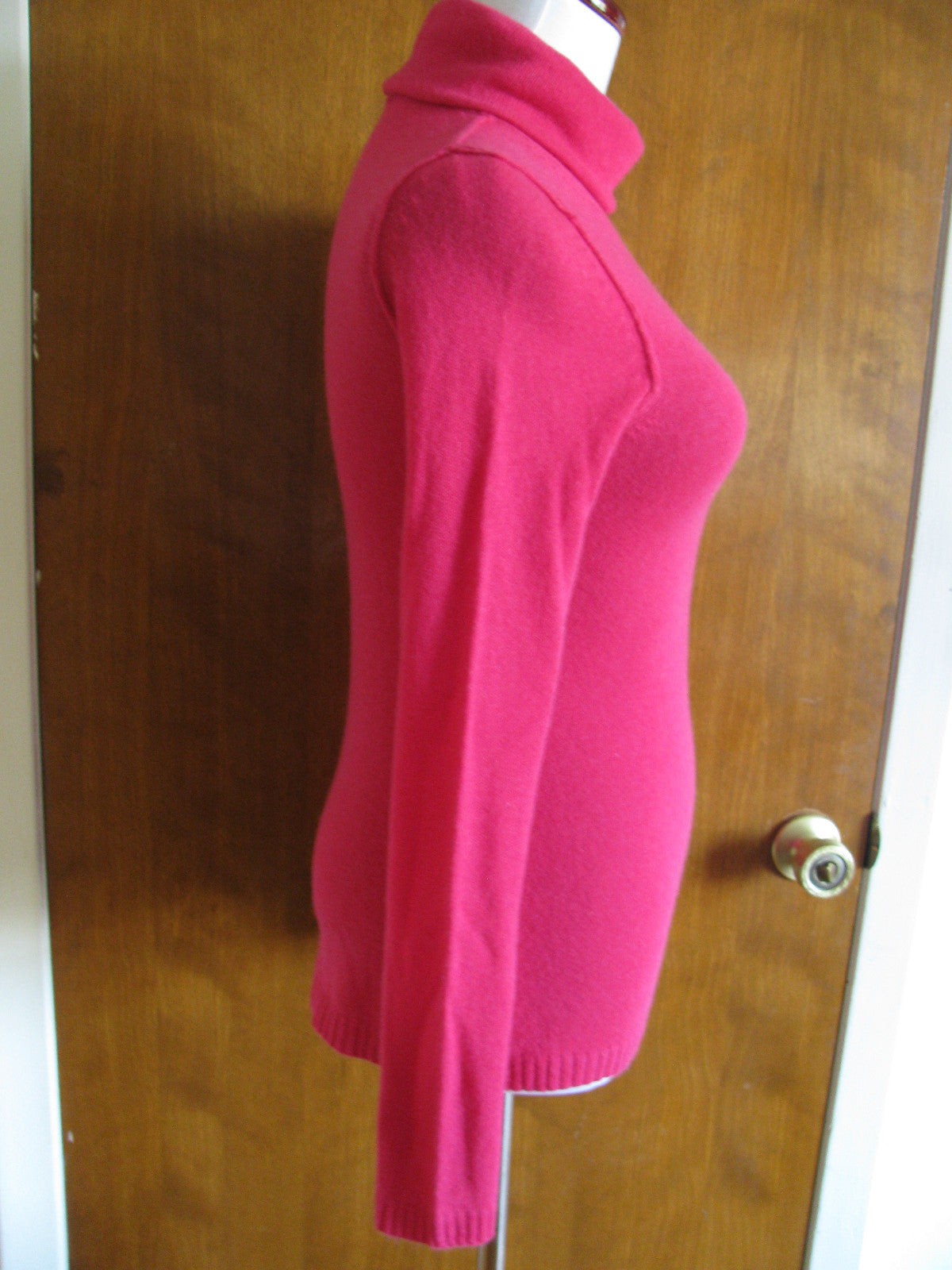 Bloomingdale Aqua Women's Ruby Rose Cashmere Turtleneck Back Detailed Sweater XS