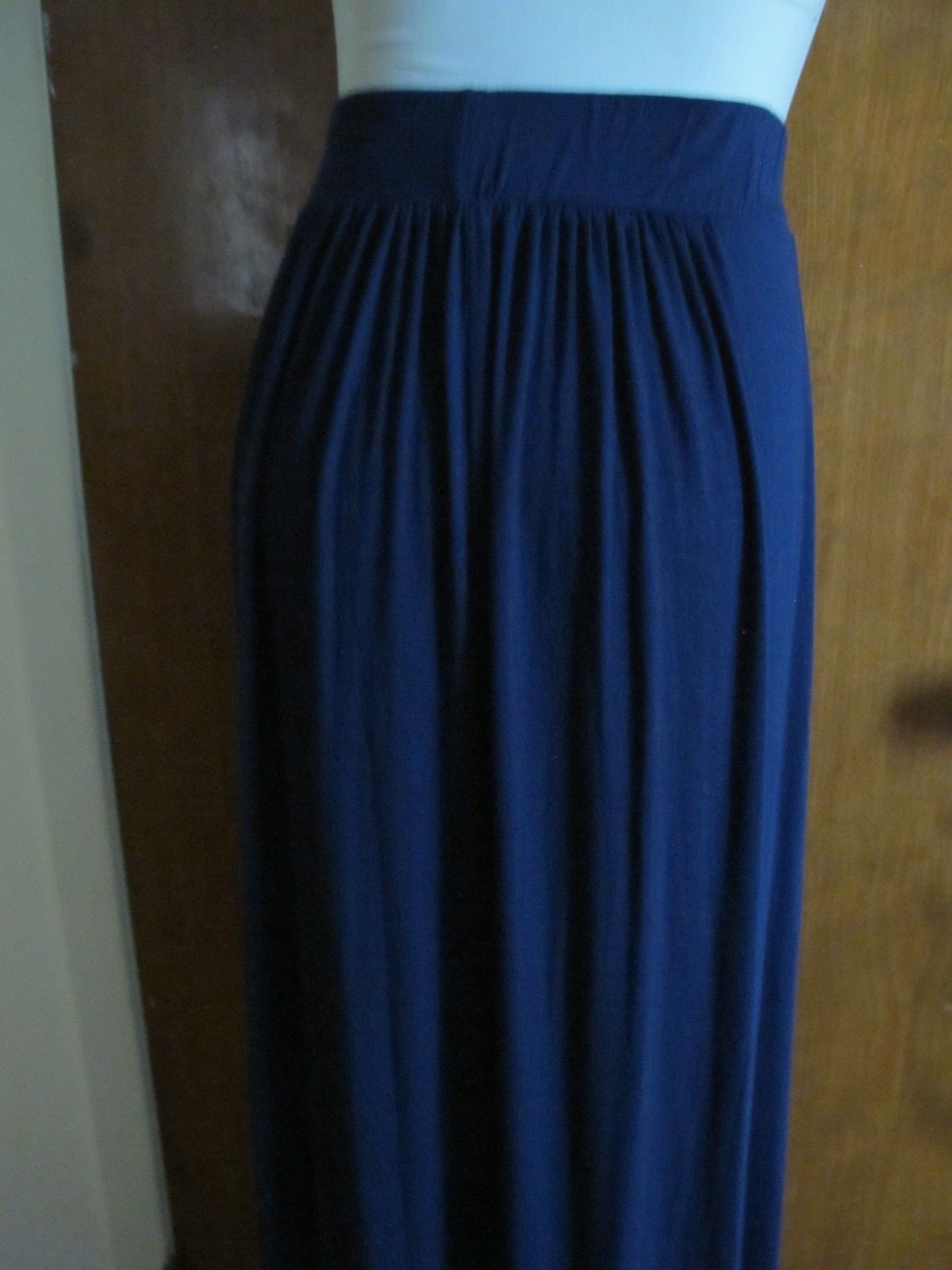 Tahari Blue Navy Maxi Soft Viscose Skirt Size XSmall NWT