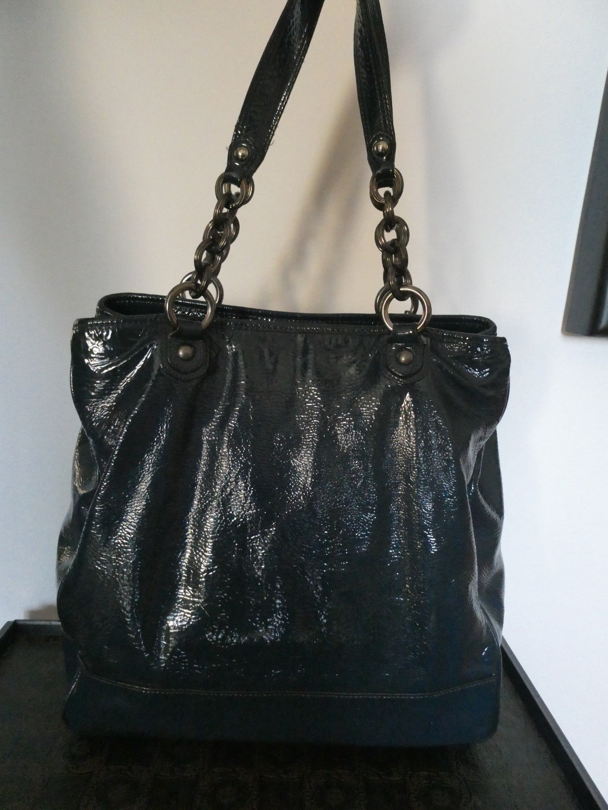 Authentic COACH Vintage Dark Navy Patent Leather Large Shoulder Bag Chain Strap