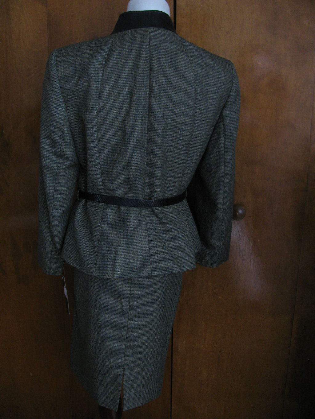 Tahari Asl Women Olive Black Faux Leather Collar Skirt Suit New