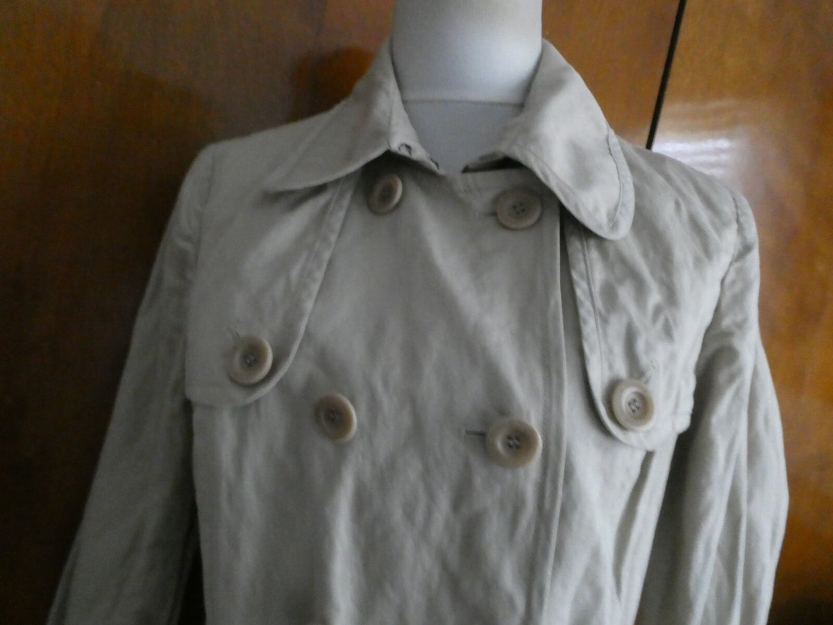 Vince women’s khaki detailed lined coat Size Large NWT
