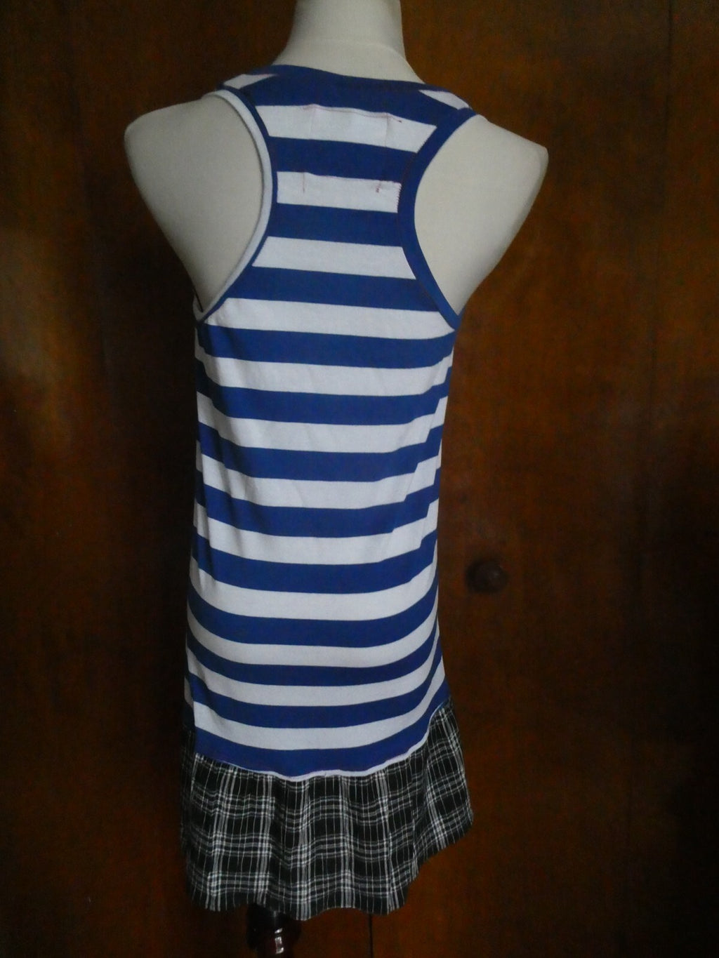 Scrapbook women’s Long sleeveless long top multicolor large