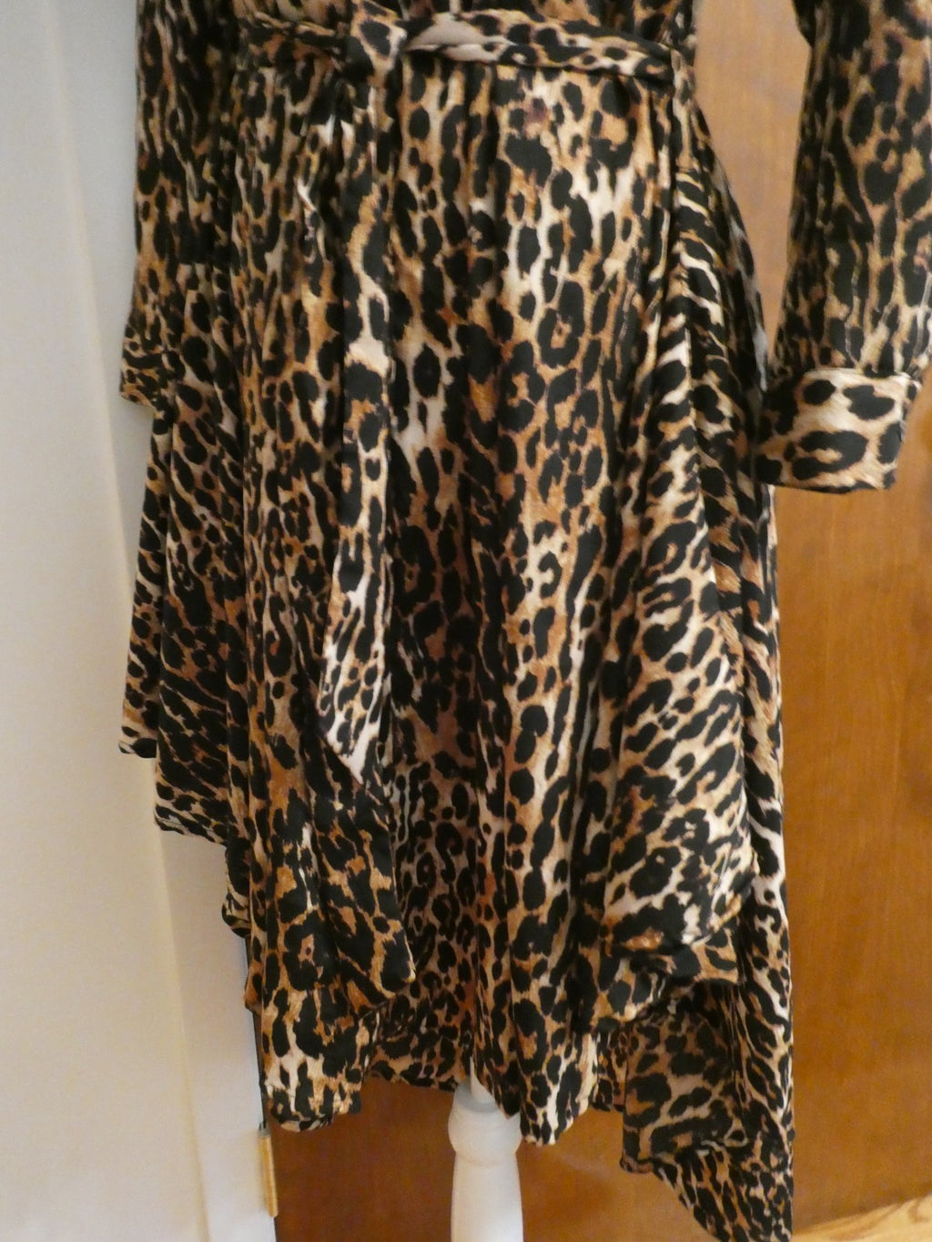 Truly 4 You Women Leopard Print Asymmetrical Hem Dress Long Sleeve Small (fit M)