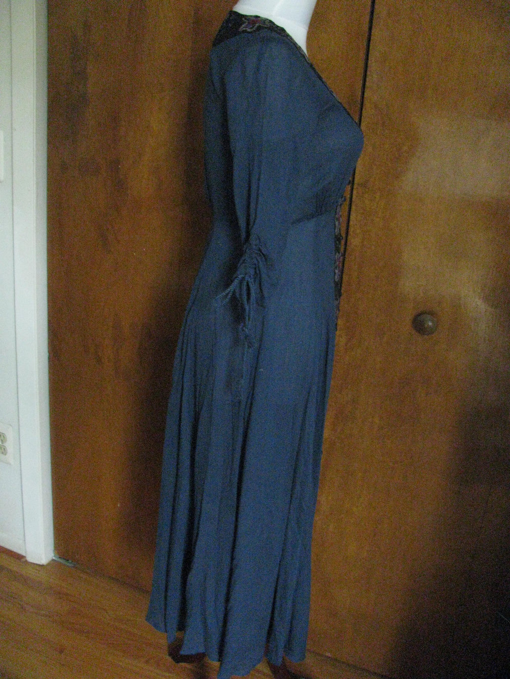 Free People Women's Navy Black Embroidered Soft Rayon Dress Size 0 New