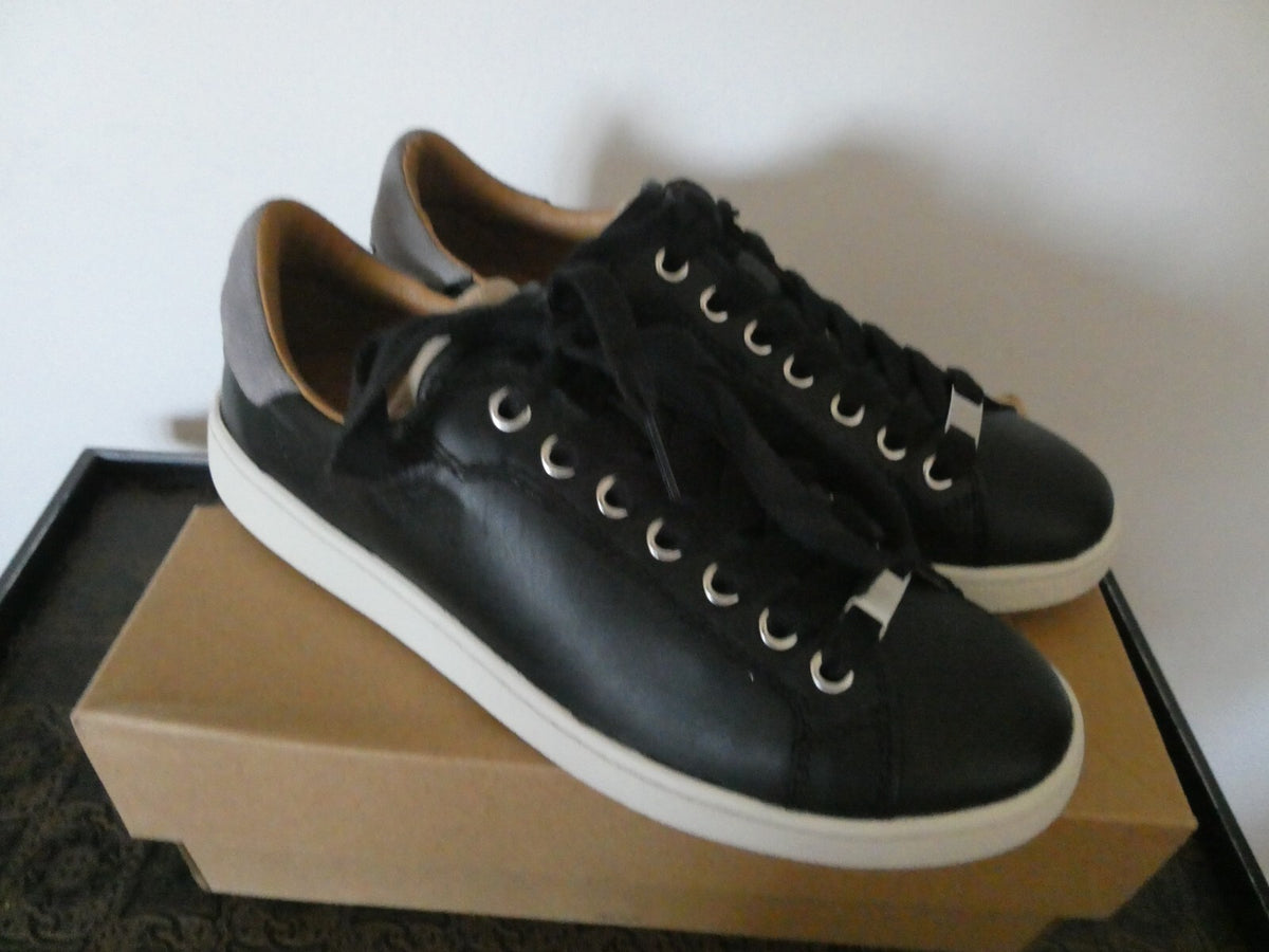 Ugg Australia Women’s Milo Black Leather Sneaker Size 8