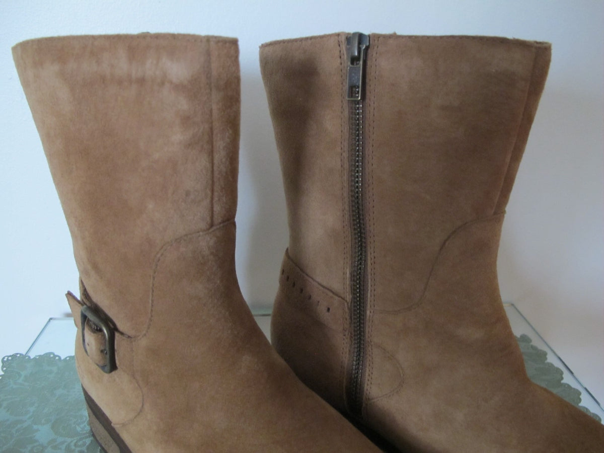 Ugg Australia women’s brown suede New boots USA size 7 7.5