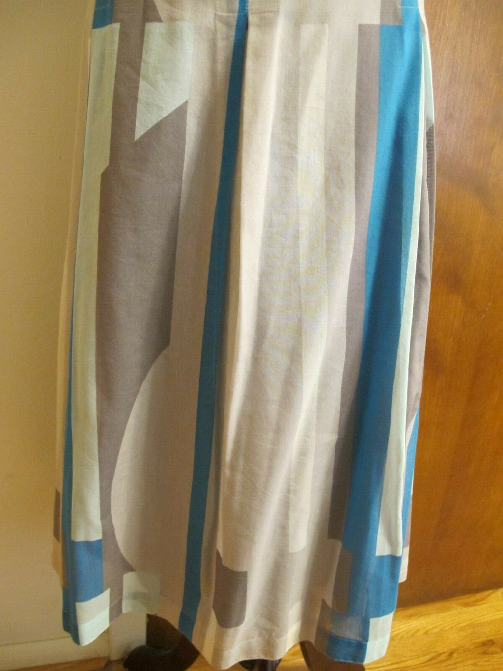Calvin Klein women's gray blue lined lightweight soft fabric skirt size 12