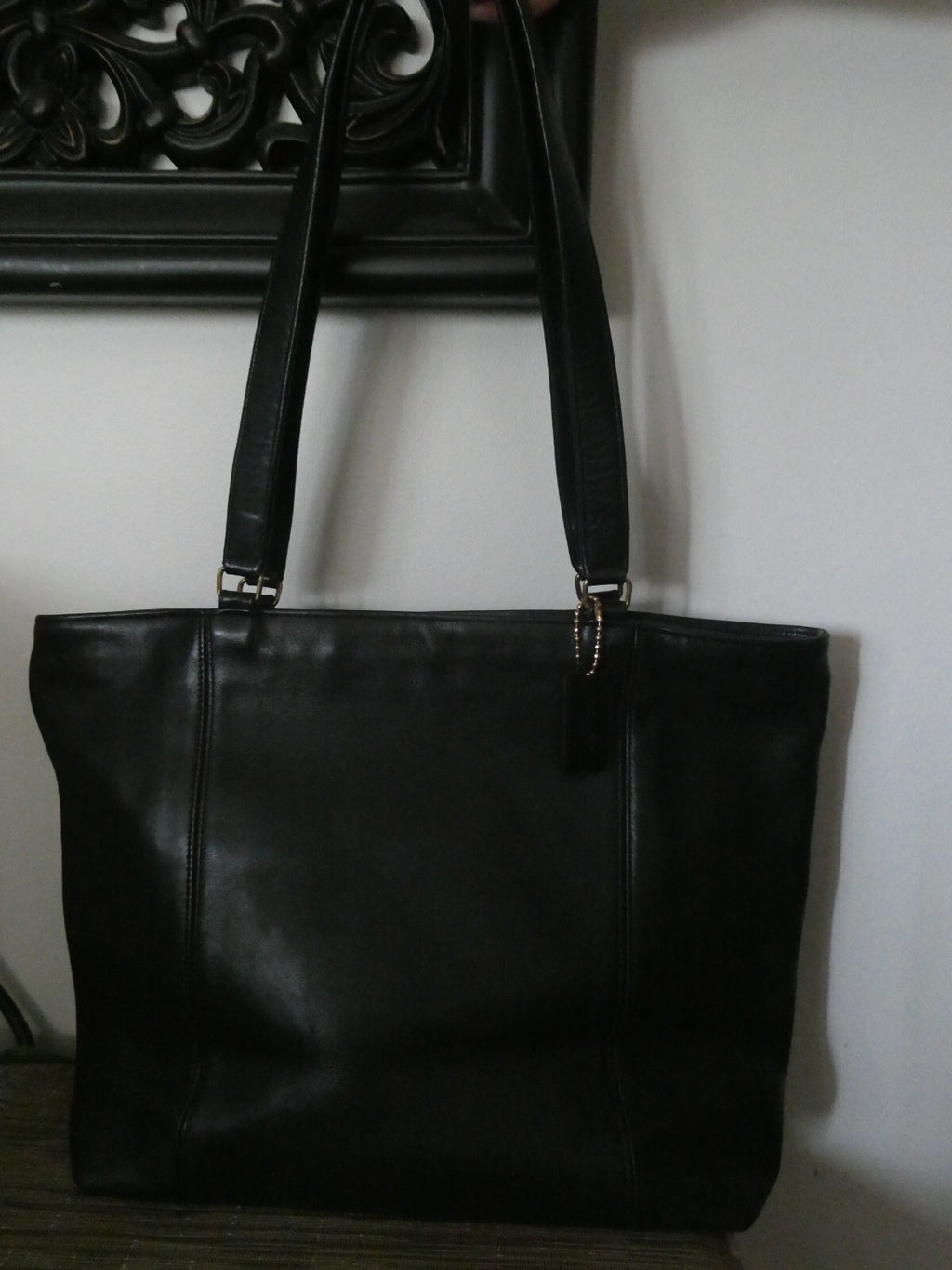 Coach women's black vintage large zip shoulder bag #0779-927