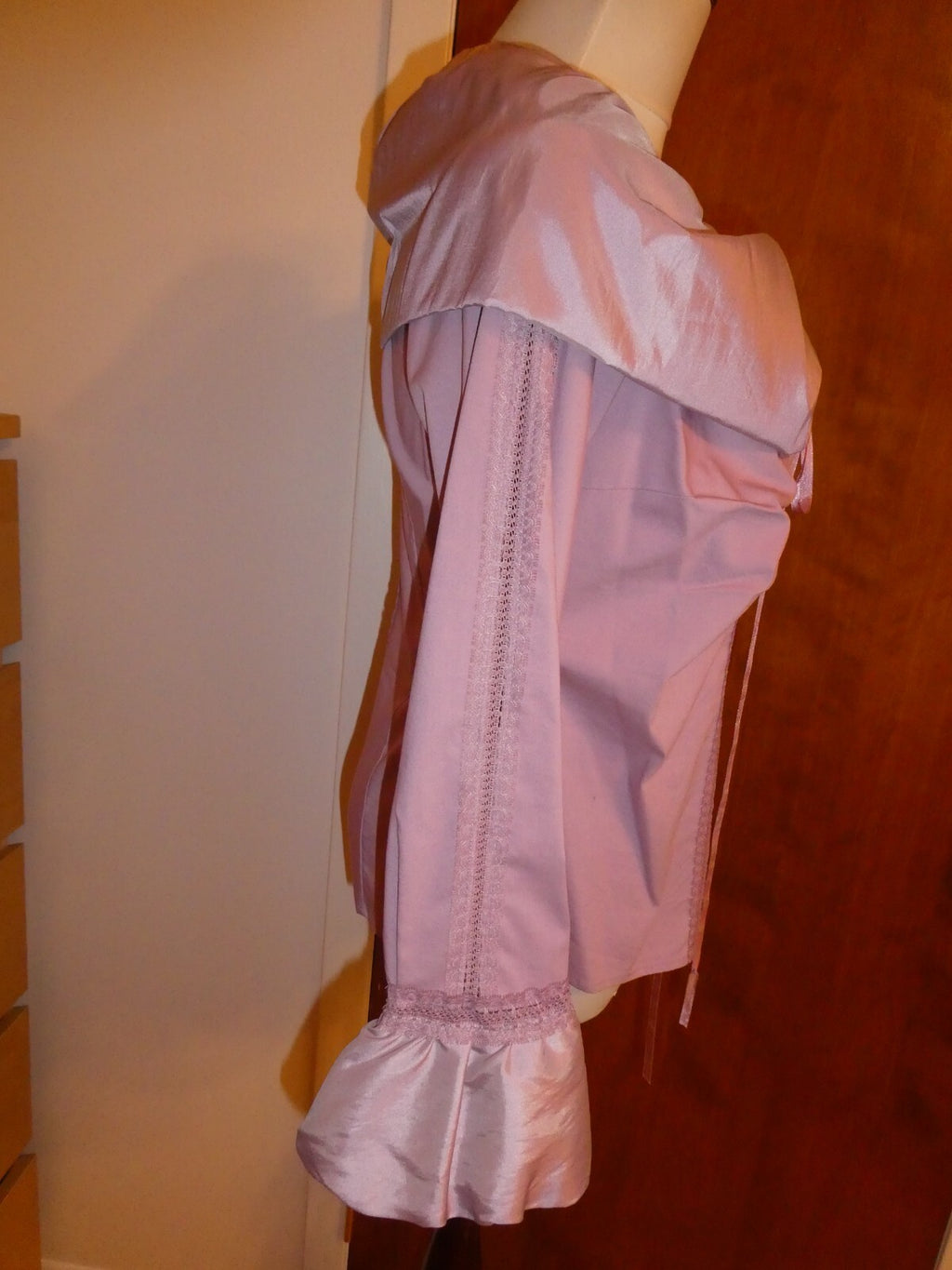 Kenar Women's Lilac Detailed Long Sleeves Evening Top Blouse Size Medium