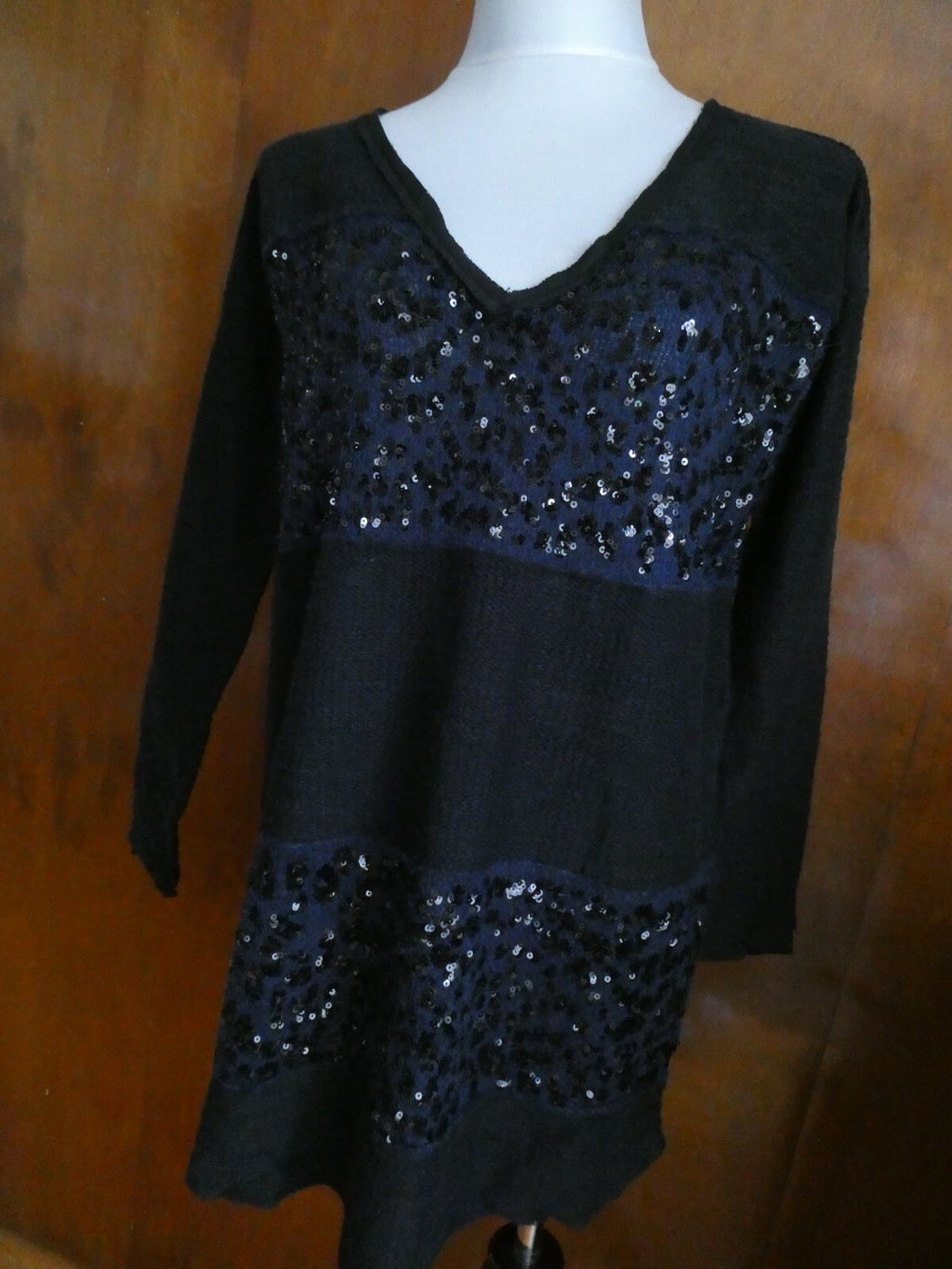 Free People women's black embellished gorgeous long sweater Small