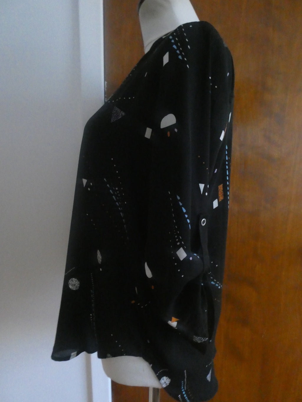 Lush women's black multicolor 3/4 sleeves top size Medium