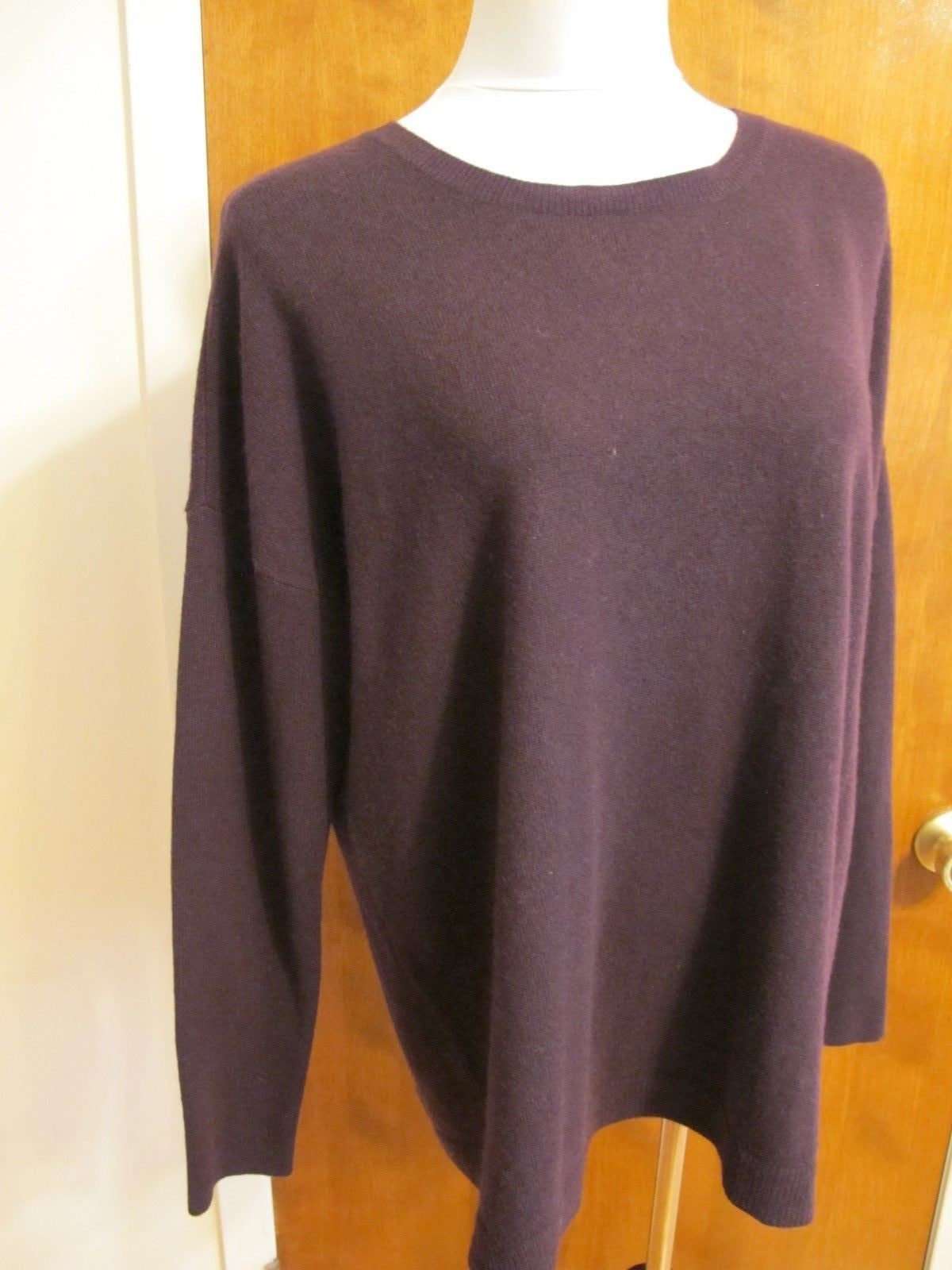 Bloomingdale's Women's Burgundy 2 Ply Cashmere Sweater M  