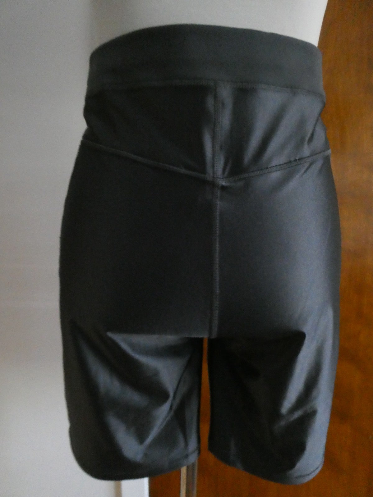 Lululemon Satin Shine Panelled HR Short 8" Wordmark Coal Black Size 14 NWT