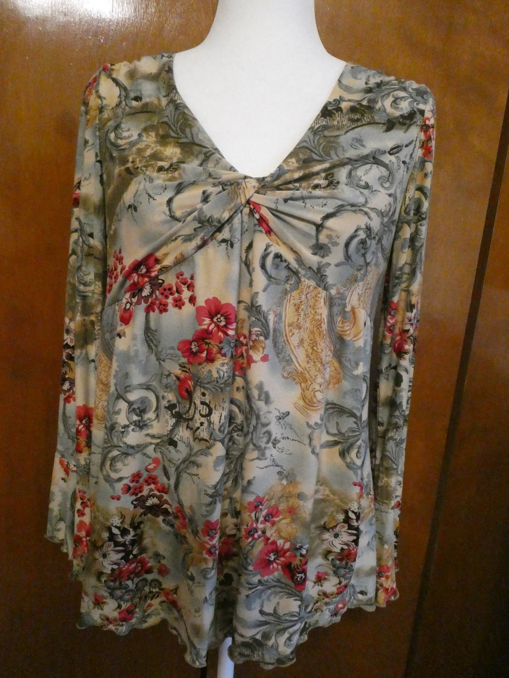 Motherhood Maternity Floral Twist Front Top Size Large Boho Long Sleeve Blouse