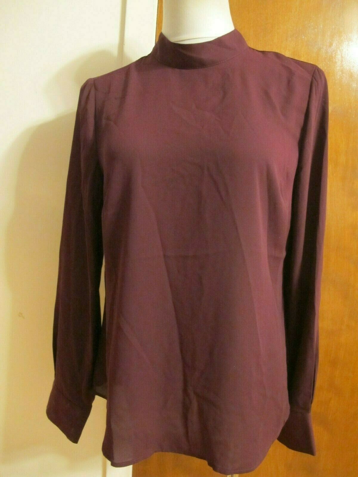 The Limited women’s detailed purple blouse top Medium
