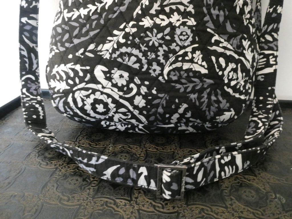 Vera Bradley Women's Black/White Shoulder Crossbody Quilted Zippered Bag