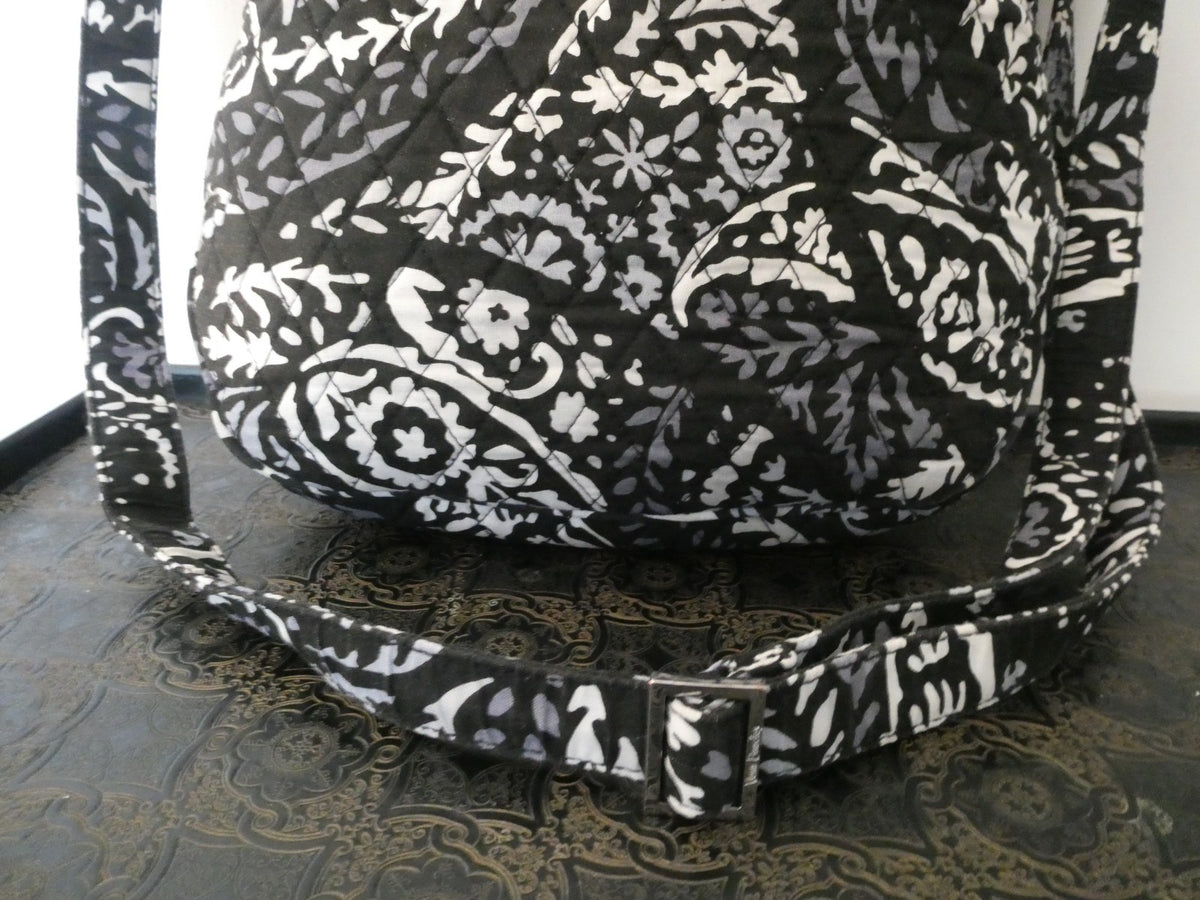 Vera Bradley Women's Black/White Shoulder Crossbody Quilted Zippered Bag