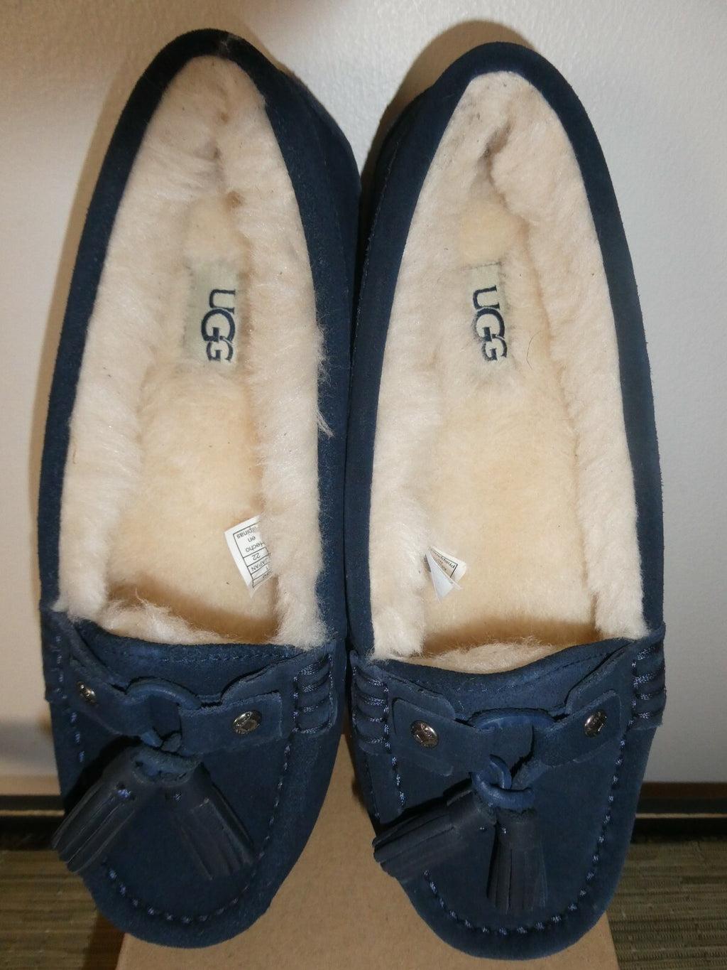 UGG Litney Women’s Suede Navy Slipper For Outdoor/Indoor Use US 5 Style# 1116030