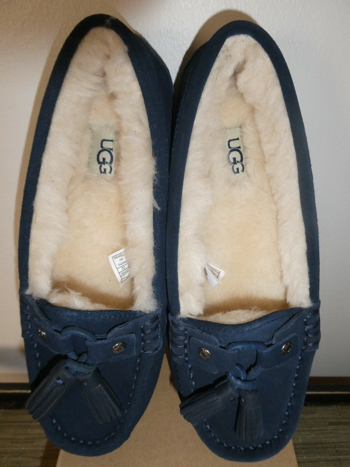 UGG Litney Women’s Suede Navy Slipper For Outdoor/Indoor Use US 5 Style# 1116030