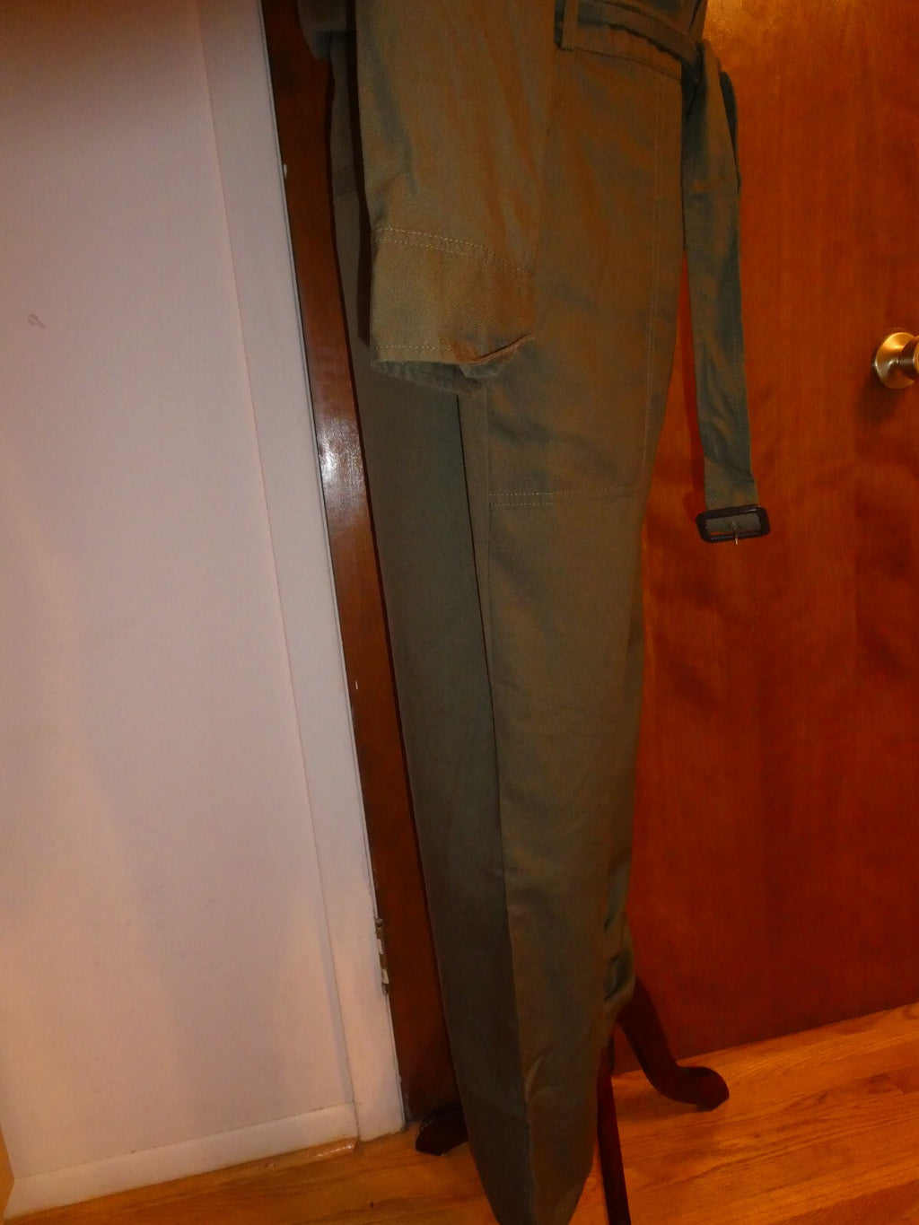 Gap women’s army green long sleeves lyocell jumpsuit size Medium, Large
