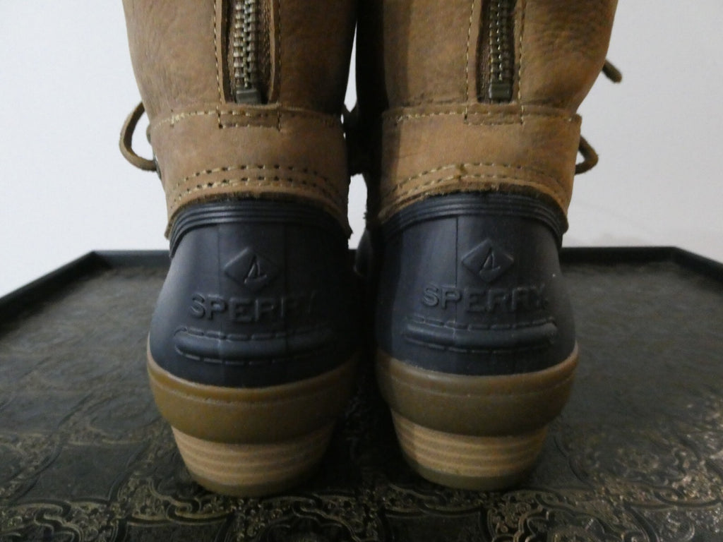 Sperry Women Saltwater Quilted Waterproof Boots Brown/ Black Fits 9M (fits 8.5M)