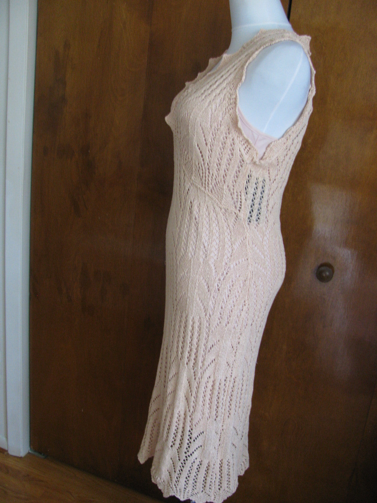 Guess women’s neutral pink pointtele dress New