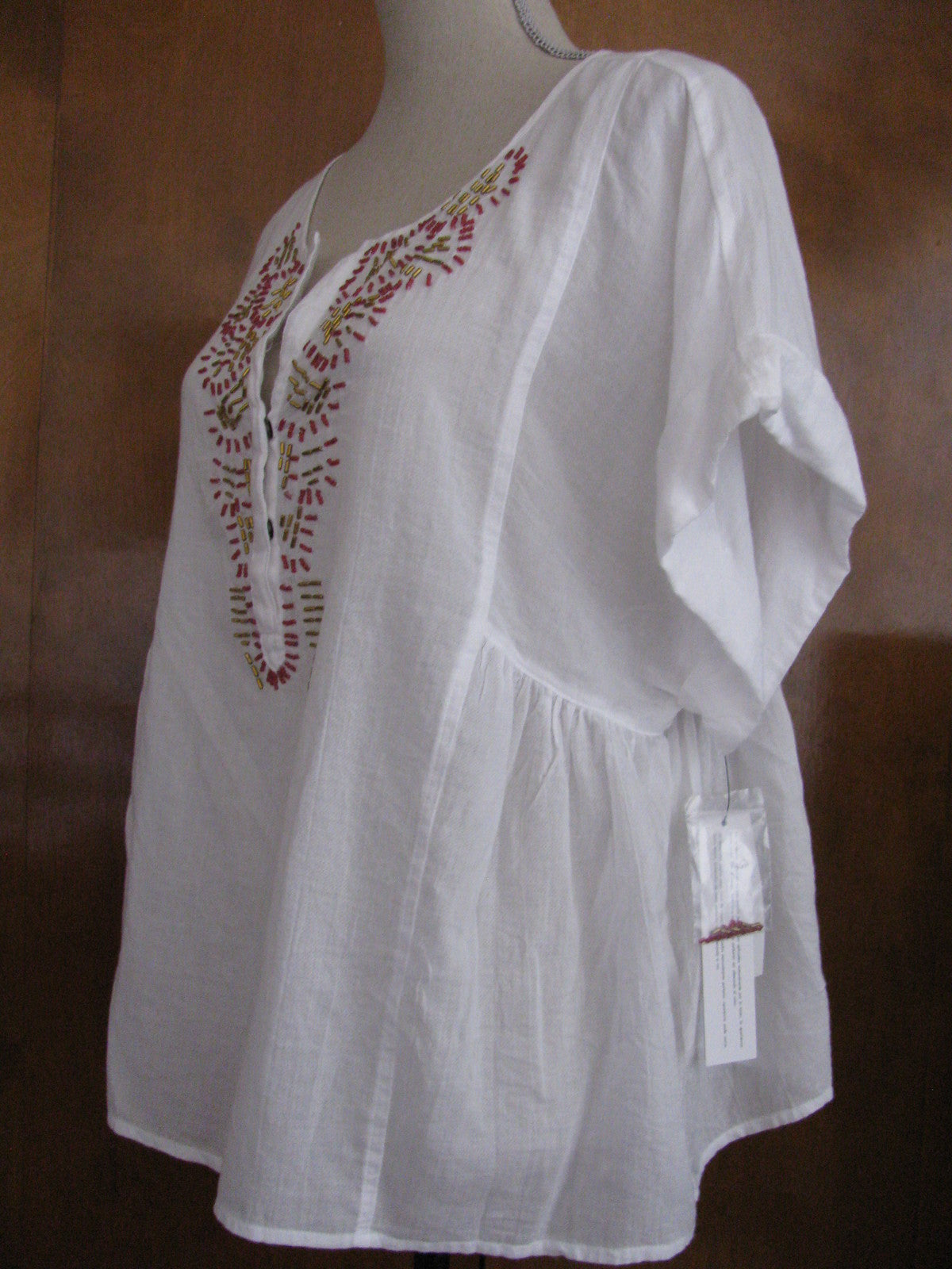 Calvin Klein Jeans women's white cotton beads decorated lightweight top Medium