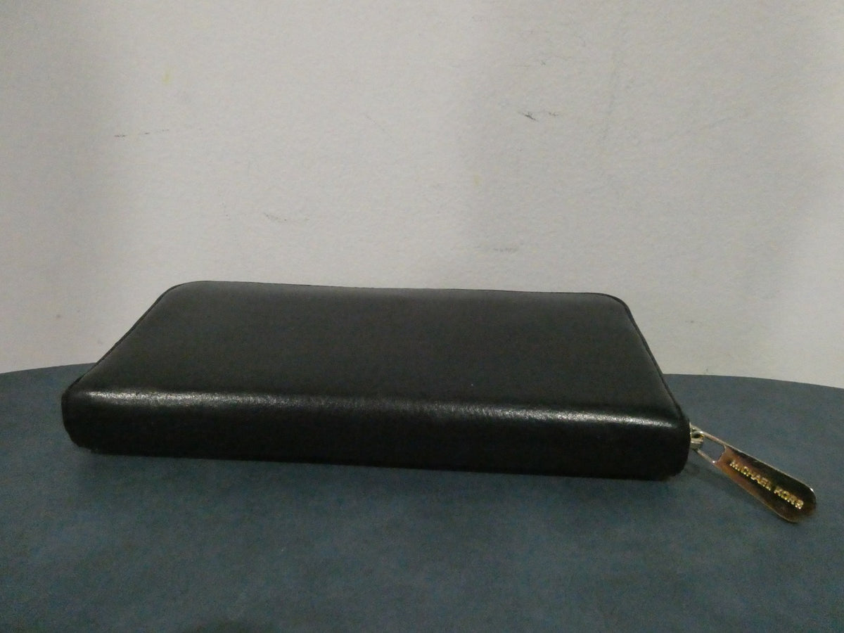 MICHAEL KORS Zip Around Wallet Black Gold Logo Plate Designer Large