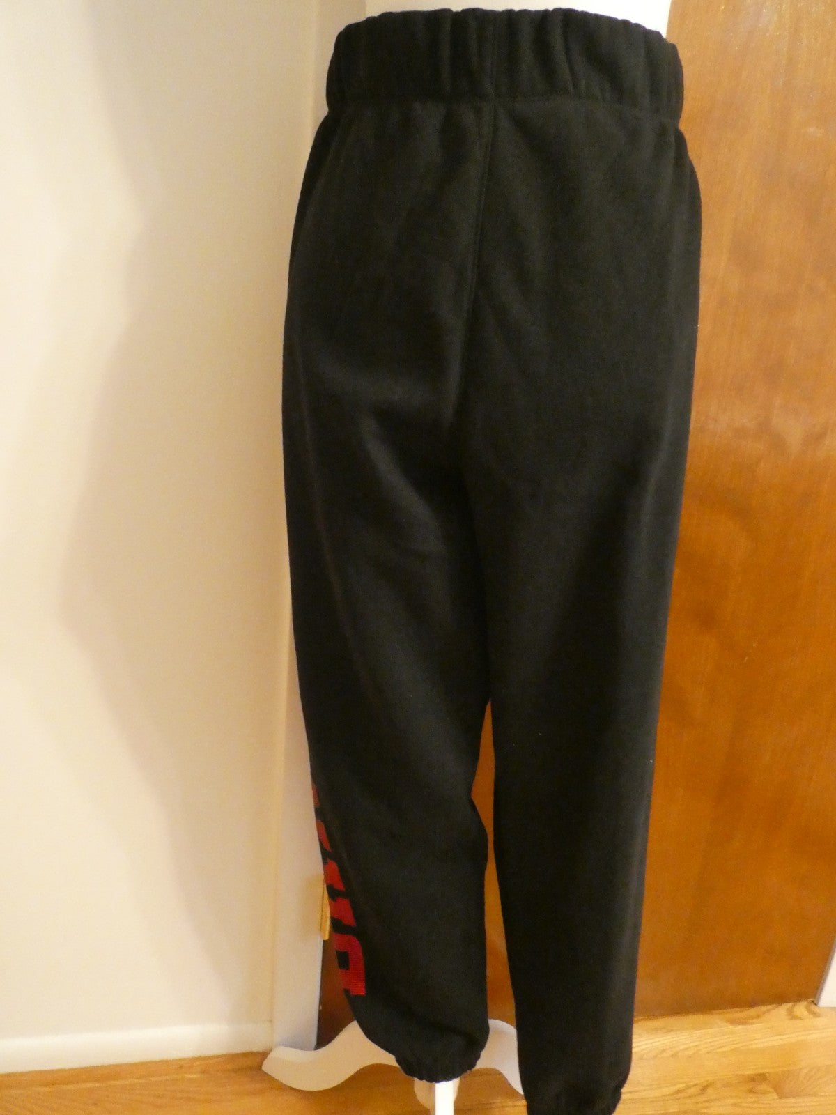 DKNY Sport Rhinestone Logo Jogger Sweatpants Black Red Size Large NWT DP5P3737